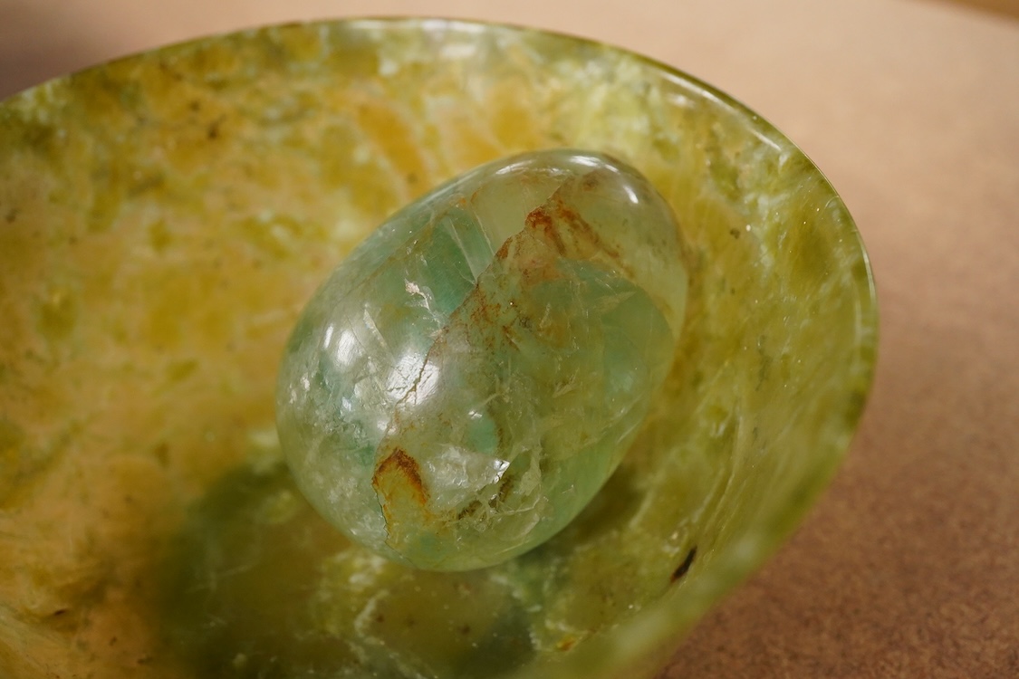 A Chinese bowenite jade bowl and a green quartz egg paperweight, 13cm